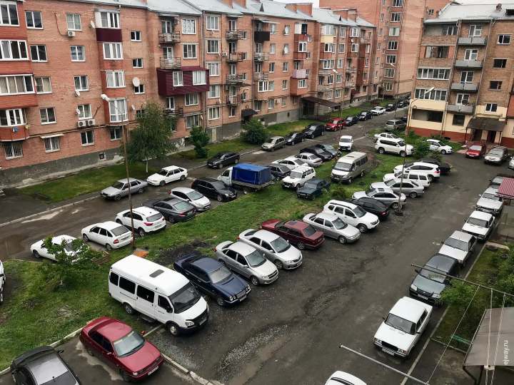 Парковка вместо двора