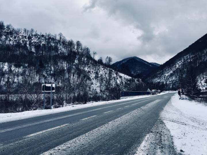 Снегопад на трассе