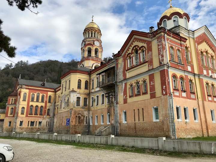 Новоафонский монастырь