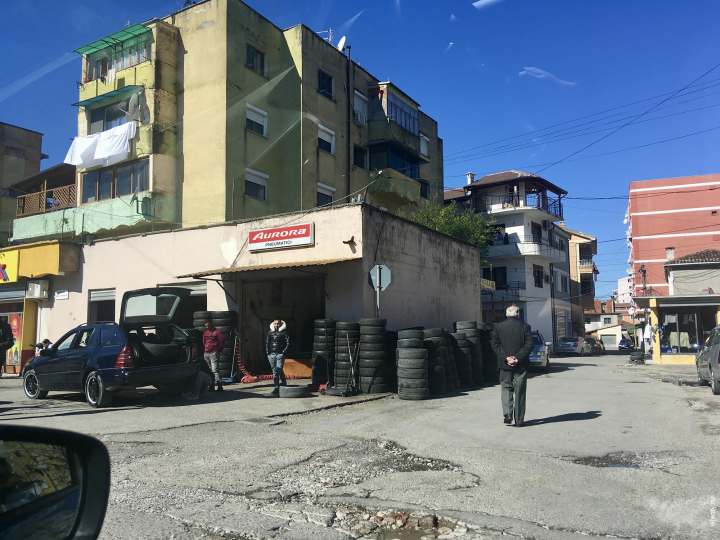 Албанский вайб