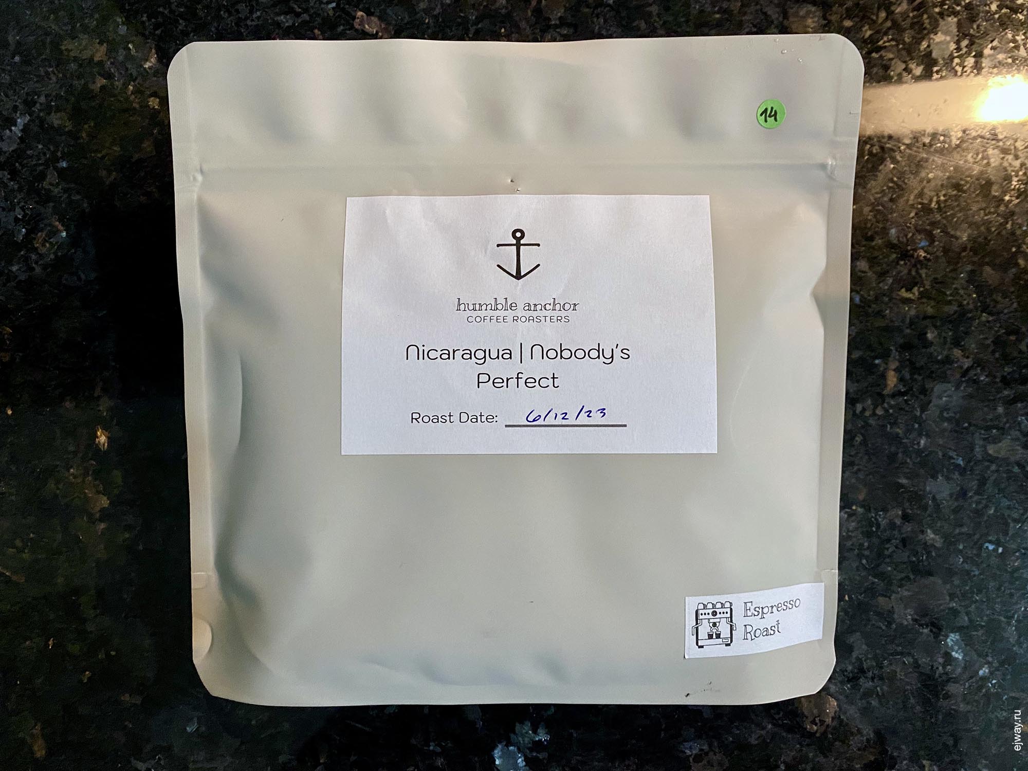 Португалия, Вила-ду-Конди, Nicagarua. Nobody`s perfect. Humble anchor